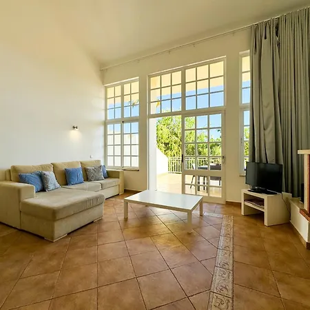 Ponta Grande Villa